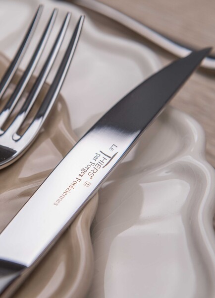 LE THIERS@ Table by FORGES FOREZIENNES